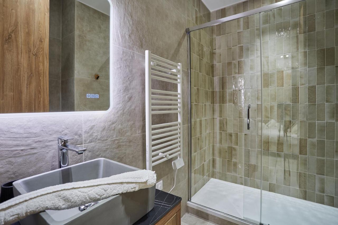 Appartement Coeur Montmartre By Studio Prestige Parigi Esterno foto